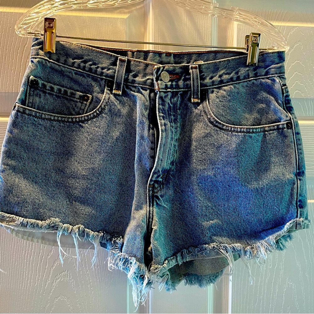 Levi cutoff Jean shorts